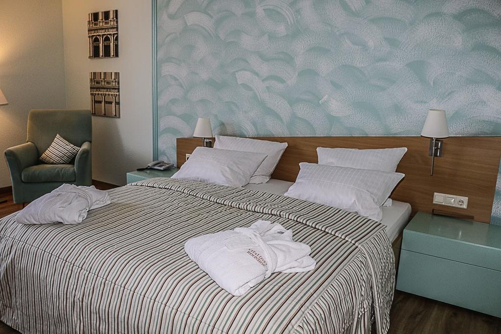 Vitalotel Roonhof Бад-Зальцуфлен Экстерьер фото